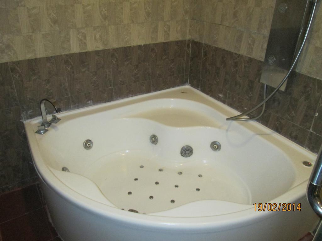 Rr Inn Palayankottai Zimmer foto